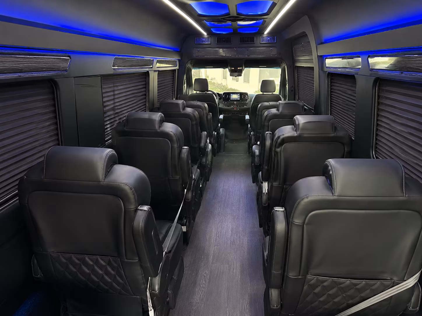 find the perfect transportation for your next airport transfer 2